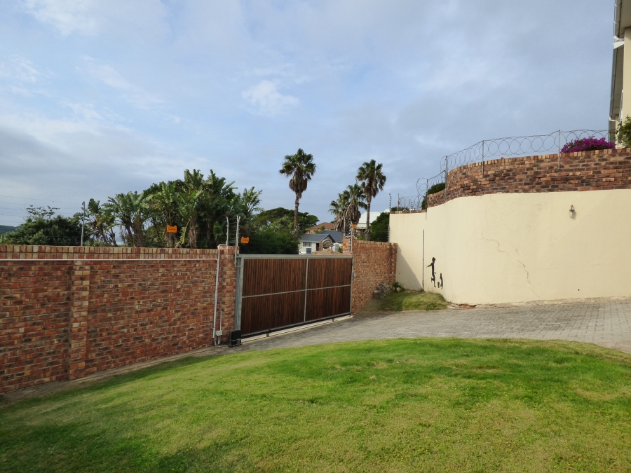 4 Bedroom Property for Sale in West Bank Eastern Cape